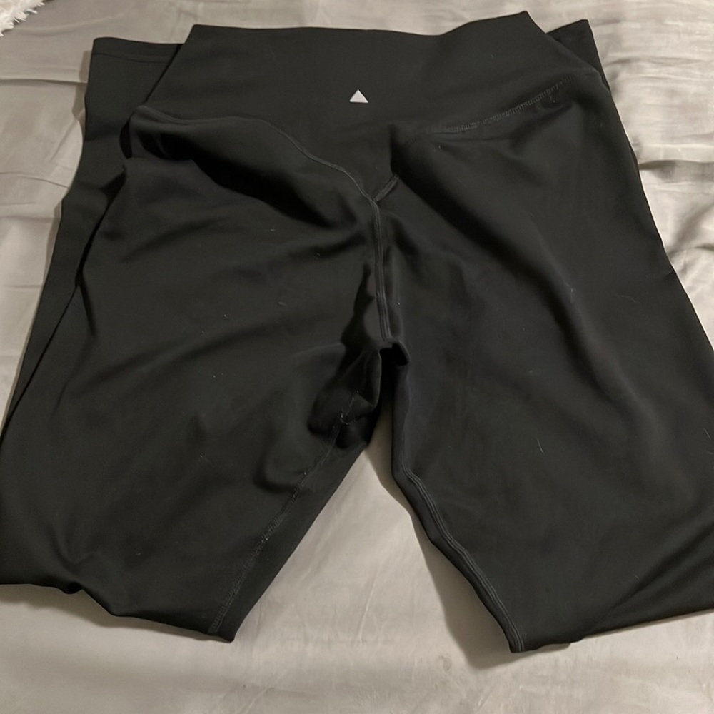 Black leggings